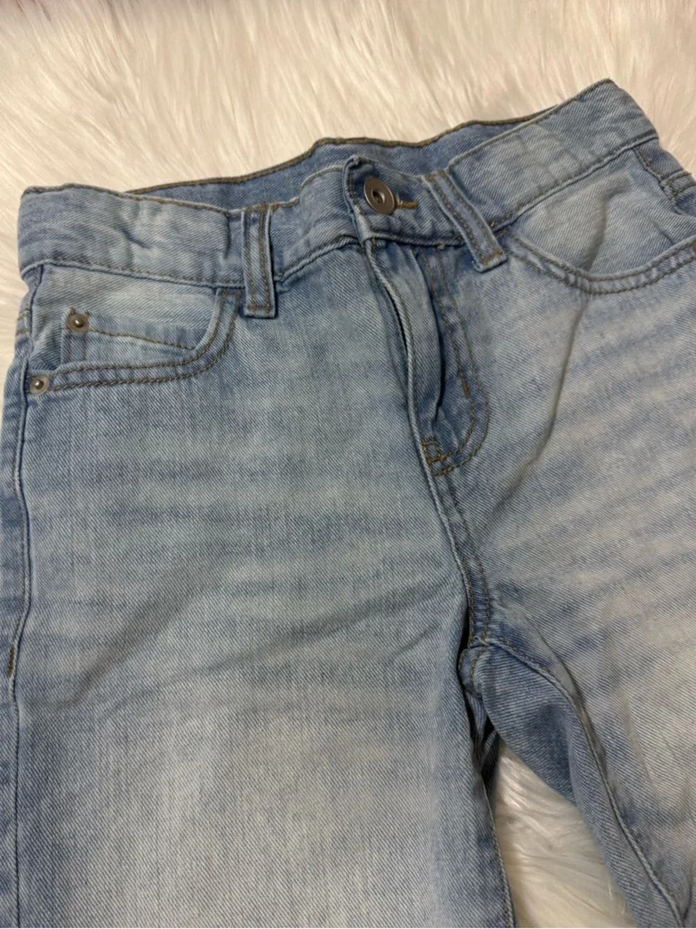 The Children’s Place Denim Light Wash Cotton Shorts - Boys Size 8